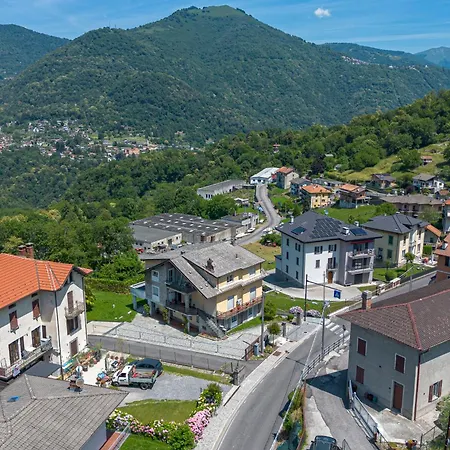 Casa Lario Schignano (Como)