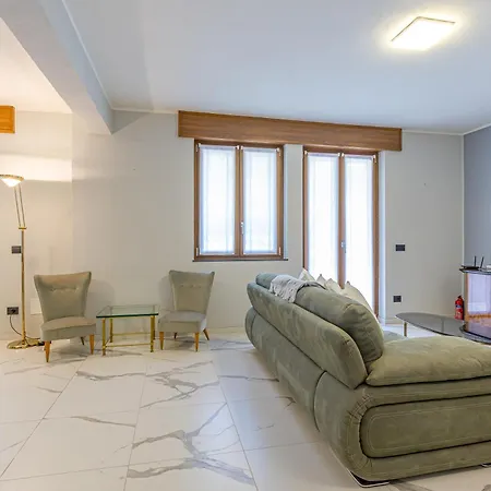 Casa Lario